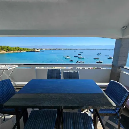 Apartament Na Valovima