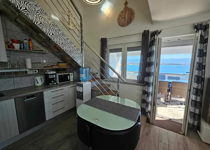 Na Valovima Appartement Vir
